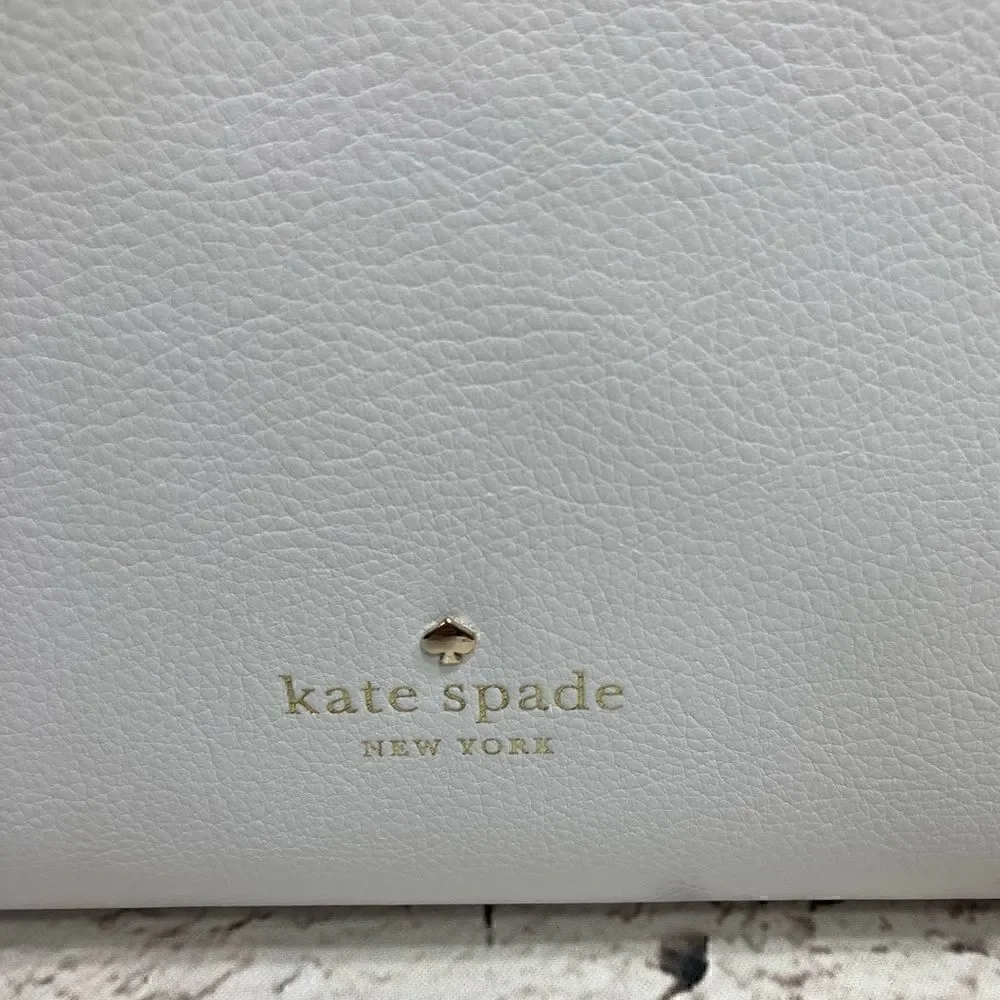 KATE SPADE GREENE STREET KAIA (white dove) Perfect bag Travel Bag! Holds a lot